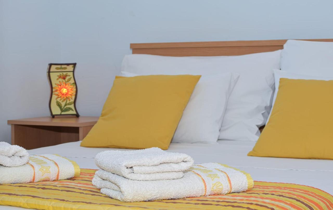 Apartments Santo Trogir - Okrug Gornji Eksteriør bilde