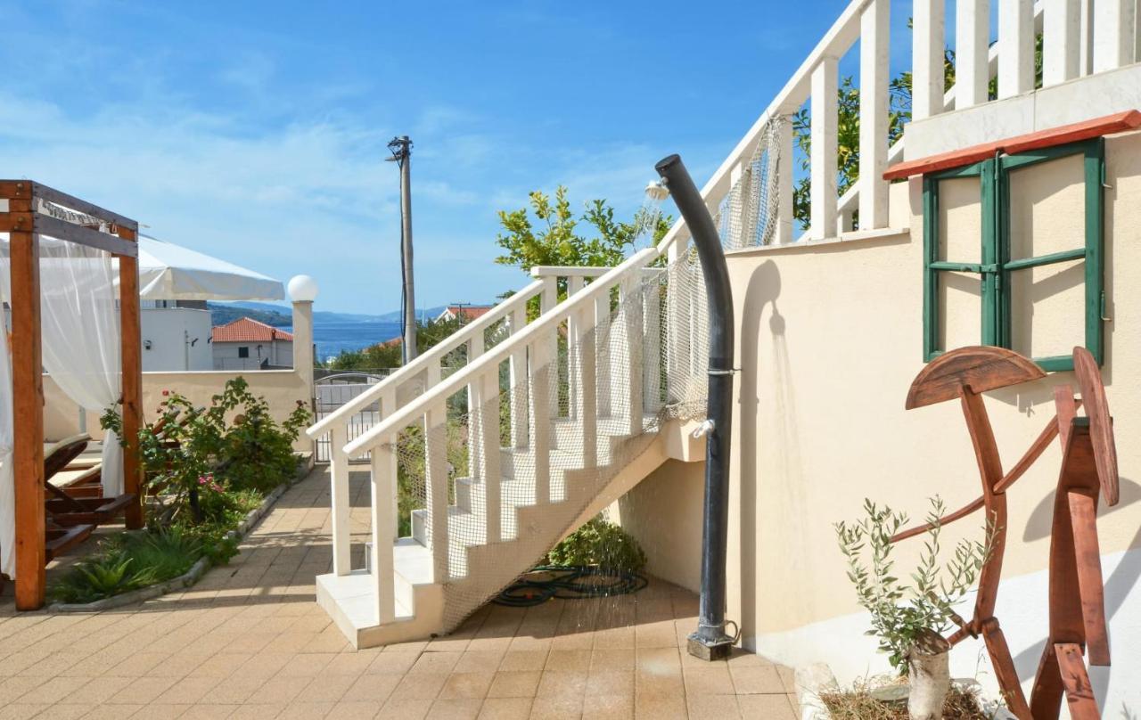 Apartments Santo Trogir - Okrug Gornji Eksteriør bilde