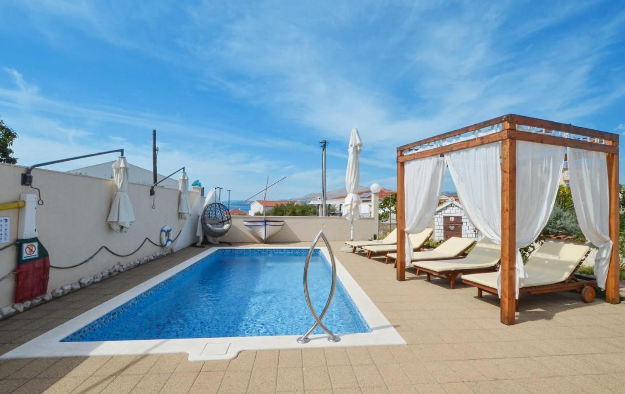 Apartments Santo Trogir - Okrug Gornji Eksteriør bilde