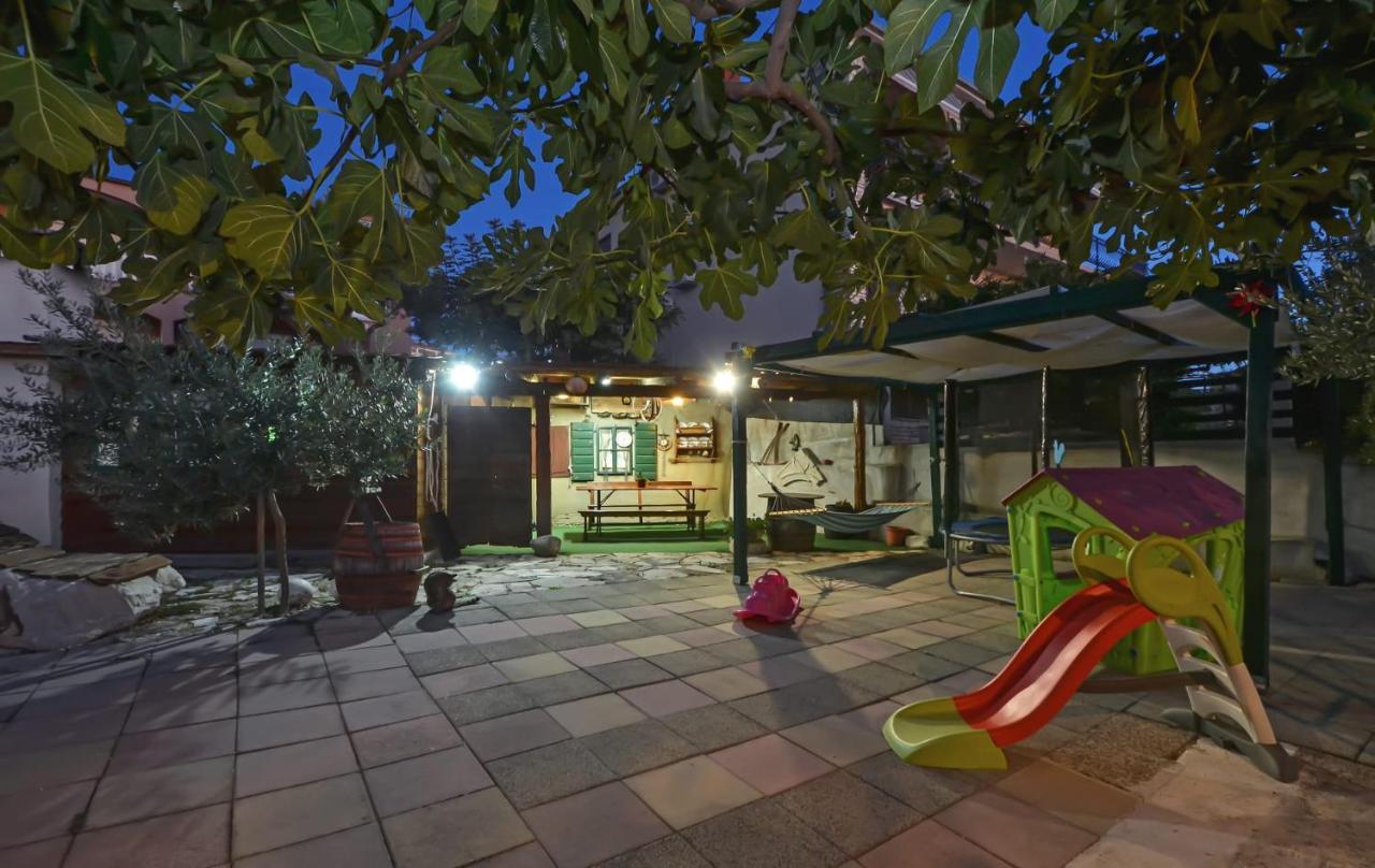 Apartments Santo Trogir - Okrug Gornji Eksteriør bilde