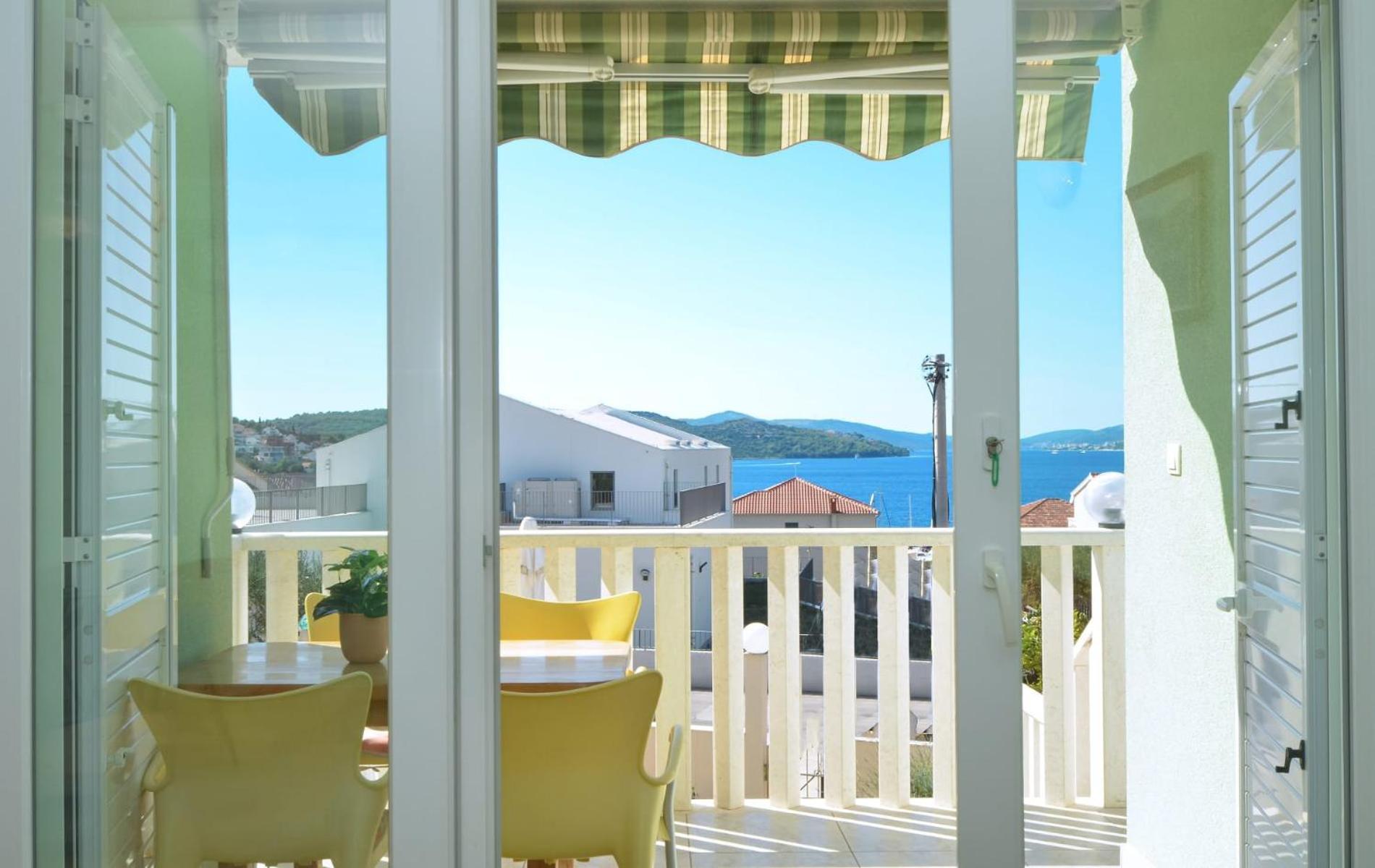 Apartments Santo Trogir - Okrug Gornji Eksteriør bilde